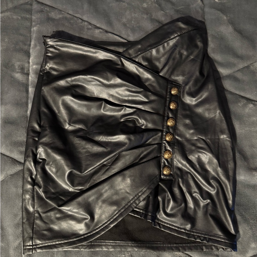 SHEIN Black Faux Leather Mini Skirt with Gold Buttons